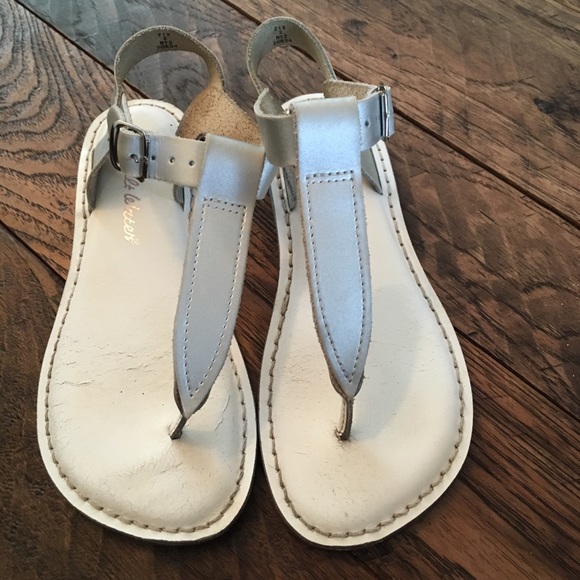 saltwater sandals t thong